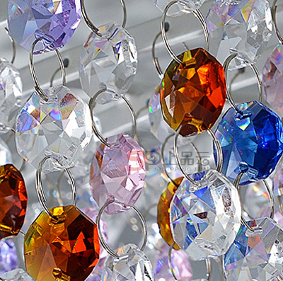 Белая люстра в стиле постмодерн с цветными стеклянными подвесками KALEIDOSCOPE 2 фото 8